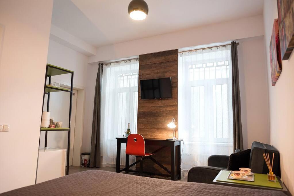 Ultra Central Bohemian Apartment 2 Kaloşvar Dış mekan fotoğraf