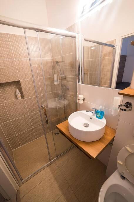 Ultra Central Bohemian Apartment 2 Kaloşvar Dış mekan fotoğraf